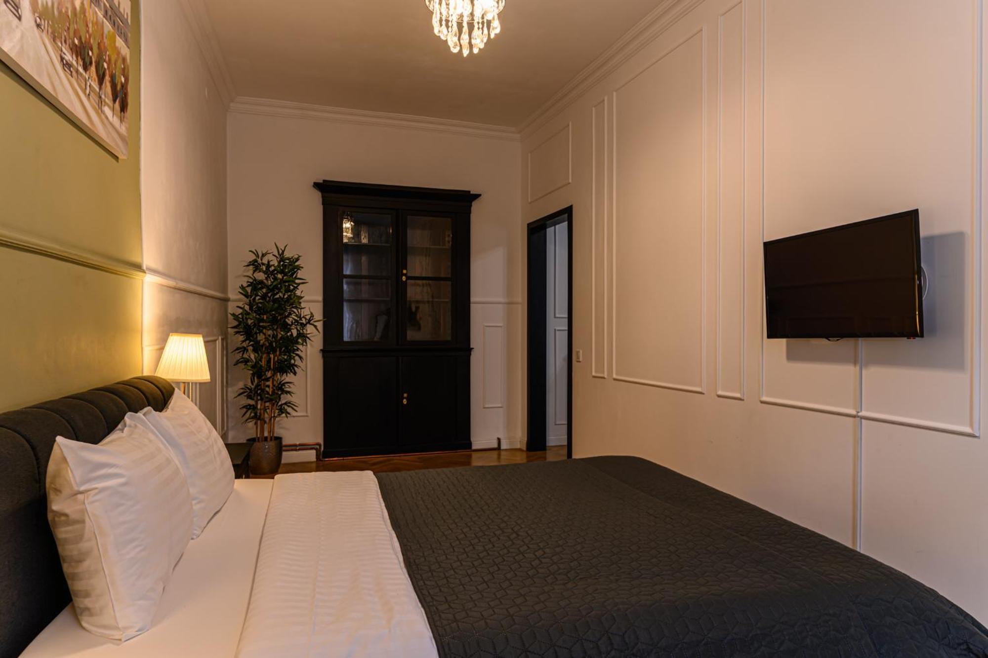 Colins Place Brasov Exterior photo